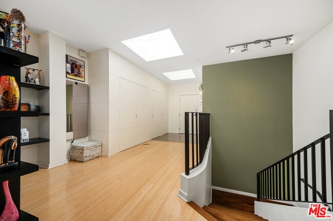 Photo - 2111 S Beverly Glen Blvd Unit PH4