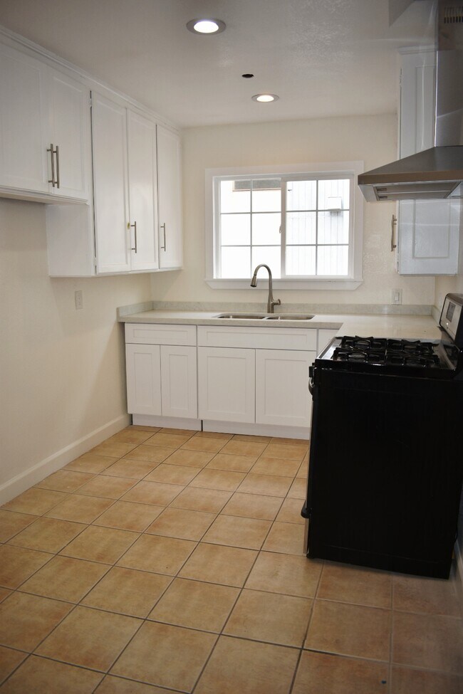 Photo - 13009 Venice Blvd Unit 13008 1/2 Venice Blvd.