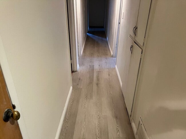 Photo - 1039 Barston Ave