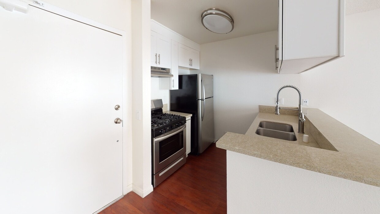 3D Tour - Regency Detroit Apartments