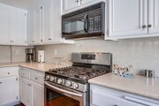 Photo - 7832 Seaglen Dr