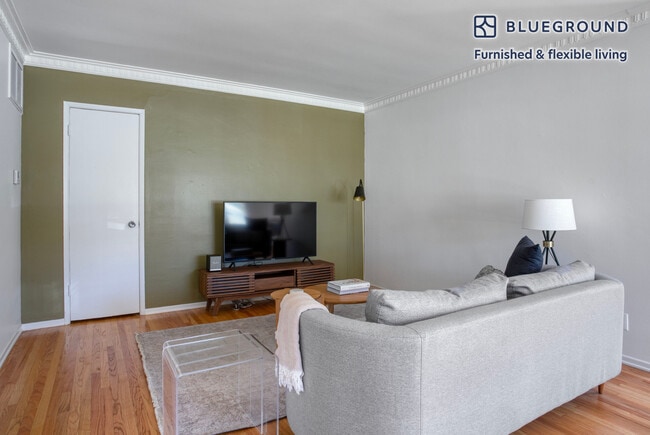 Photo - 328 S Doheny Dr Unit FL0-ID1213