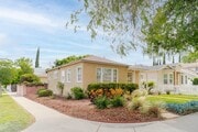 Photo - 4950 Newcastle Ave