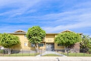 Photo - The Reef Apartments