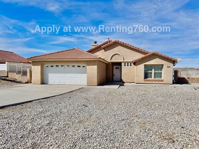 Building Photo - 3 Bed 2 Bath Home In Copper Hills!
