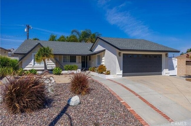 Building Photo - 15815 Silvergrove Dr