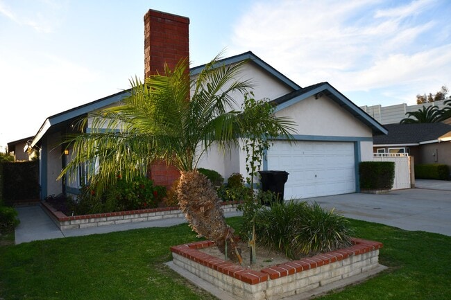 Photo - 1271 N Mosswood Dr