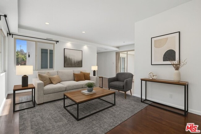 Photo - 2619 Rinconia Dr