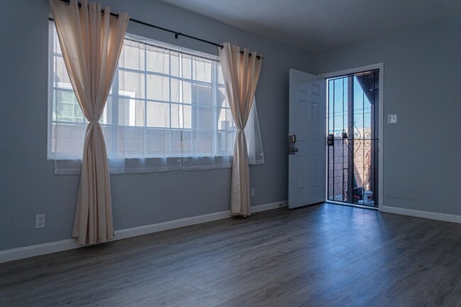 Photo - 158 W Del Amo Blvd