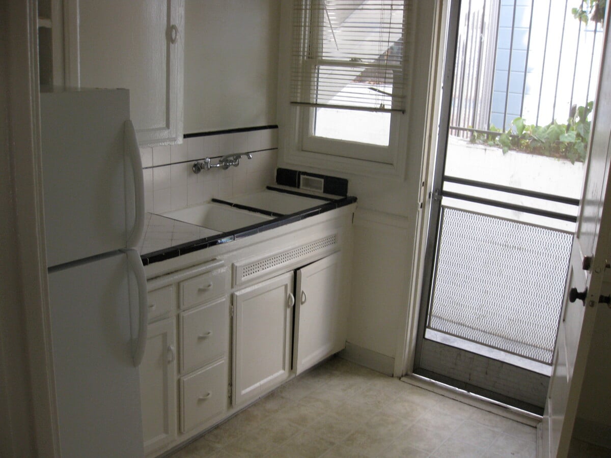 Photo - 959 Gayley Ave