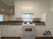Photo - 6041 Whitsett Ave Apartment Unit 305