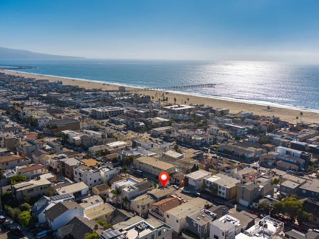 Photo - 1744 Manhattan Ave