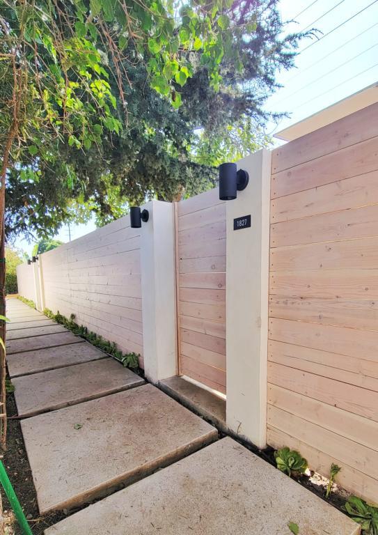 Photo - 1827 Pearl St