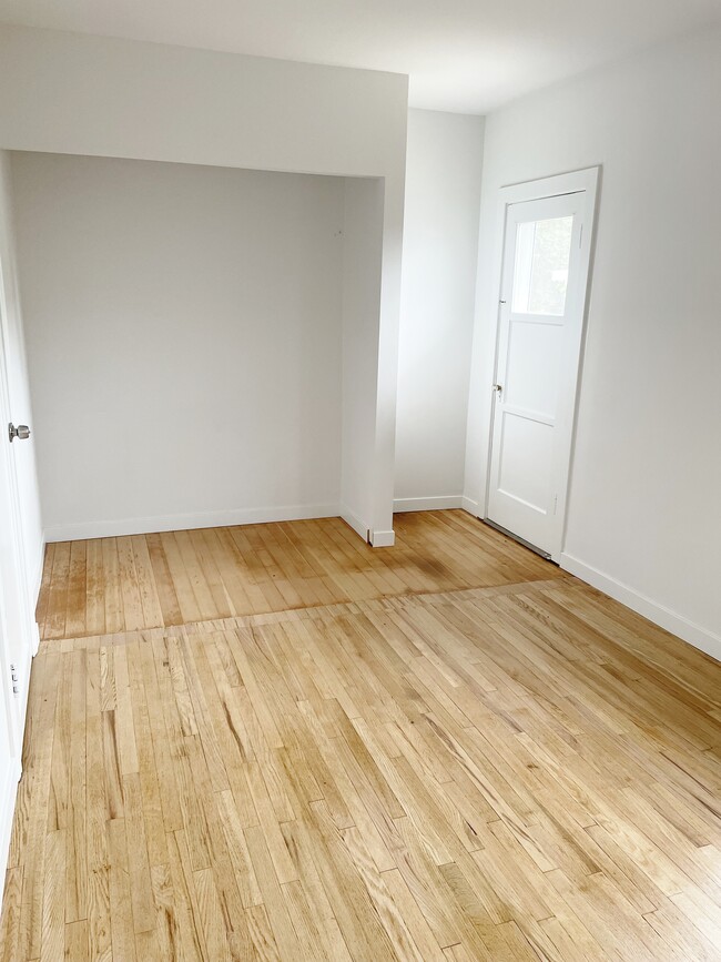 Photo - 155 S Grand Oaks Ave