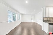 Photo - 18619 Collins St Unit F19
