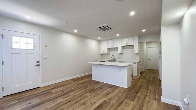 Photo - 126 E 3rd St