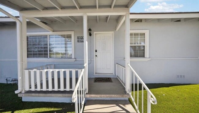Photo - 8100 Bellaire Ave