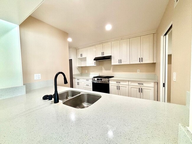 Photo - 2013 Victoria