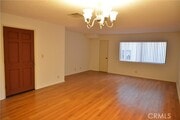 Photo - 410 W Milford St