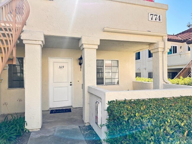 Photo - 774 Eastshore Terrace