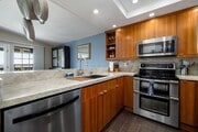 Photo - 2215 Linwood St Unit C5
