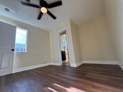 Photo - 1336 W 73rd St