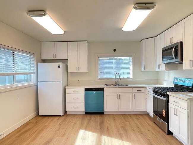 Photo - G22500E Unit 225 South G Street