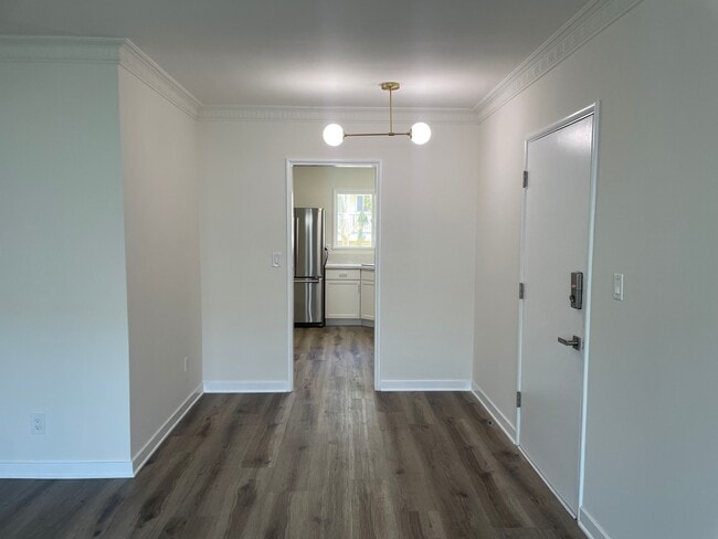 Photo - 1846 N Kingsley Dr