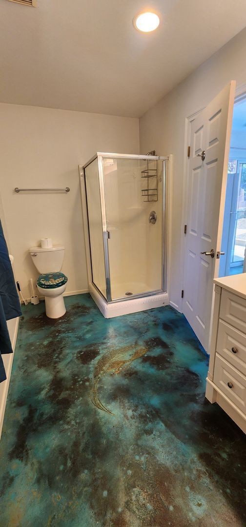 Photo - Rarely available Poolside studio cottage!