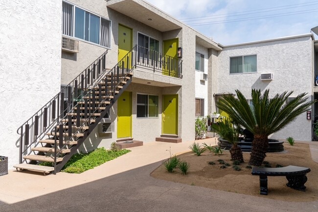 Photo - Capri Burbank