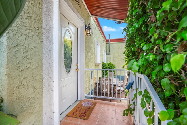 Photo - 1836 Euclid St Unit #A