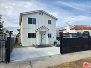 Photo - 1154 W 67th St