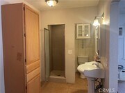 Photo - 408 E Elm St House