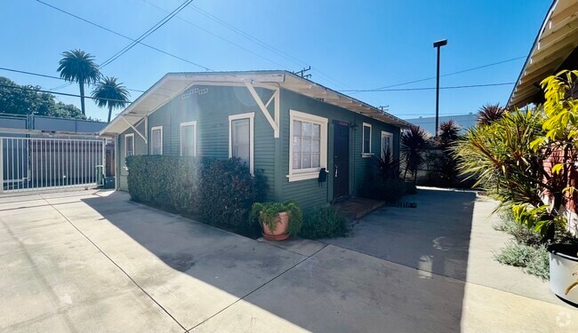 Building Photo - 1438 Euclid St Rental
