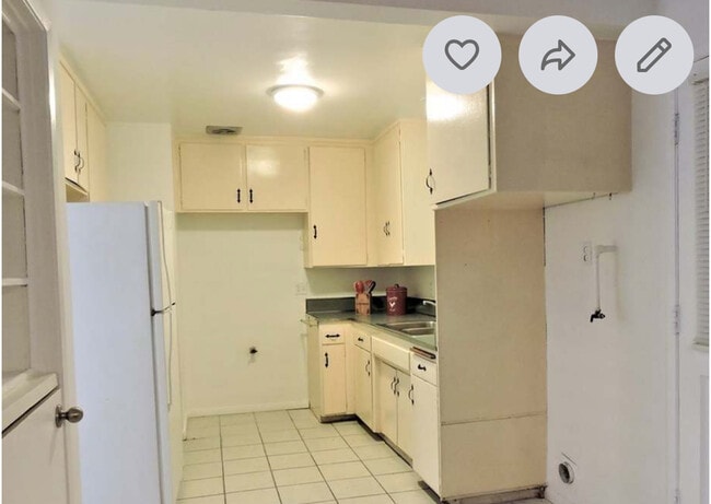 Photo - 7451 Colombia Dr