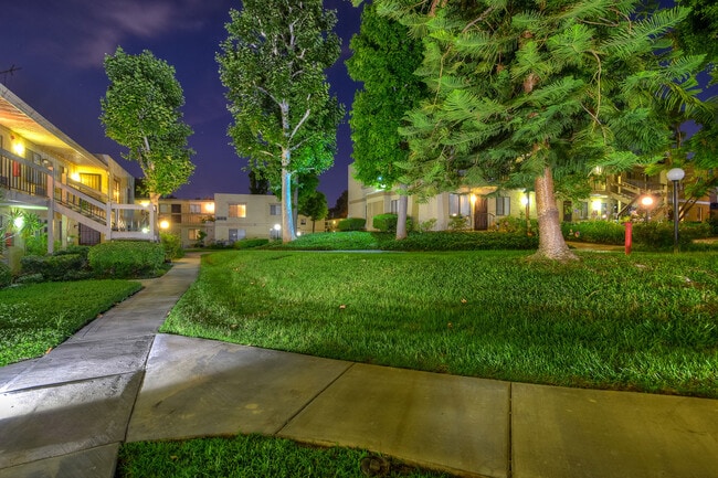 Heritage Plaza Main Entrance - HERITAGE PLAZA
