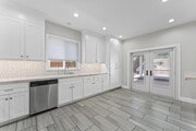 Photo - "Spacious 3-Bedroom Retreat with Modern Co... Apartment