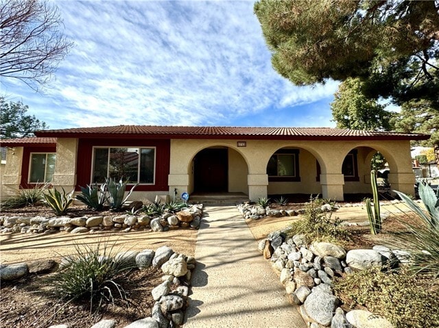 Building Photo - 1713 Shenandoah Dr