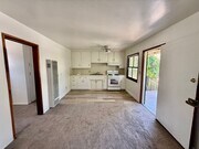 Photo - 1023C S Victoria Ave