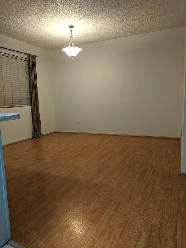 Photo - 2204 Cedar St Unit E