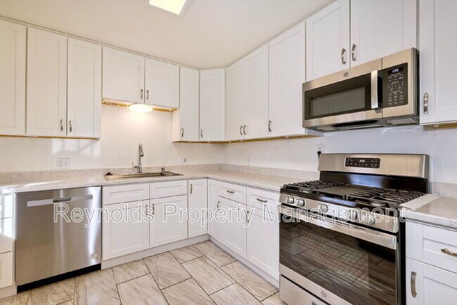 Photo - 3341 Chamoune Ave