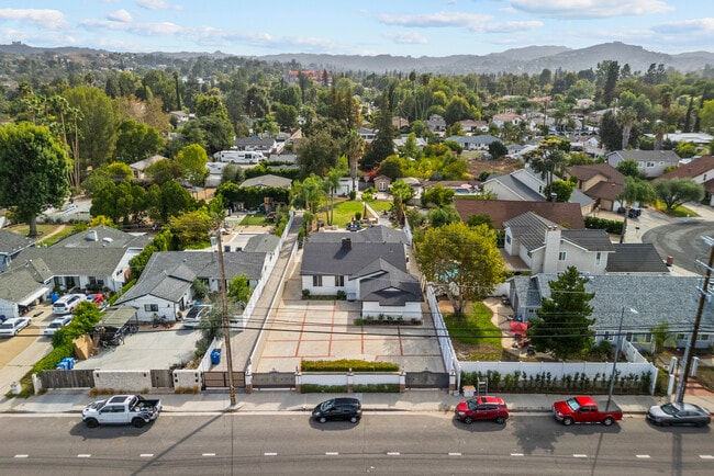 Building Photo - 23036 Burbank Blvd