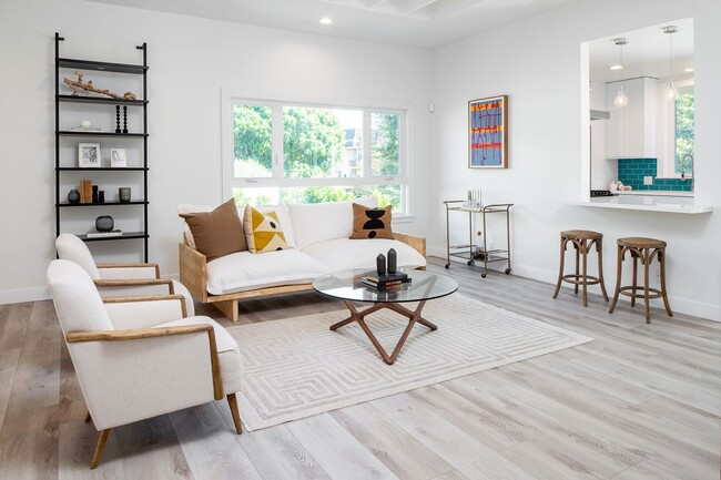 Photo - The WEHO Orlando Unit 3