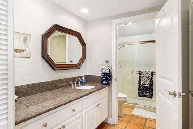 Photo - 41 Kingston Ct S