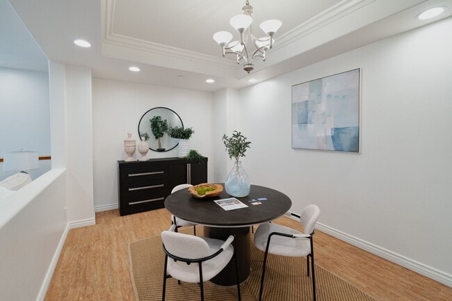 Photo - BEAUTIFUL 4 BED 3 BATH UNIT!!!!!