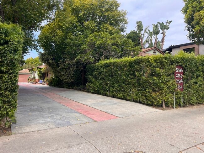 Photo - 3757 1/2 Inglewood Blvd Unit 37571/2Inglewood