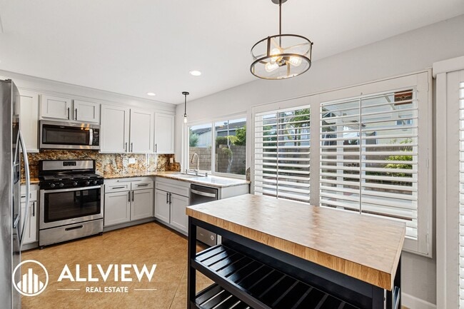 Photo - 6351 Glenfox Dr