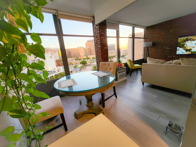 Mesmerizing Views - 100 Atlantic Ave Unit 803