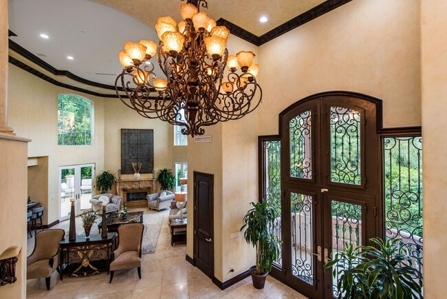 Photo - 1441 Robmar Dr