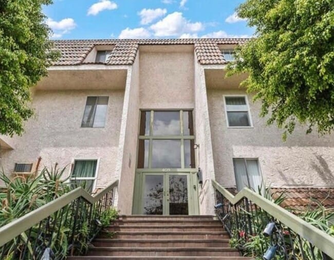 Photo - 409 Burchett St